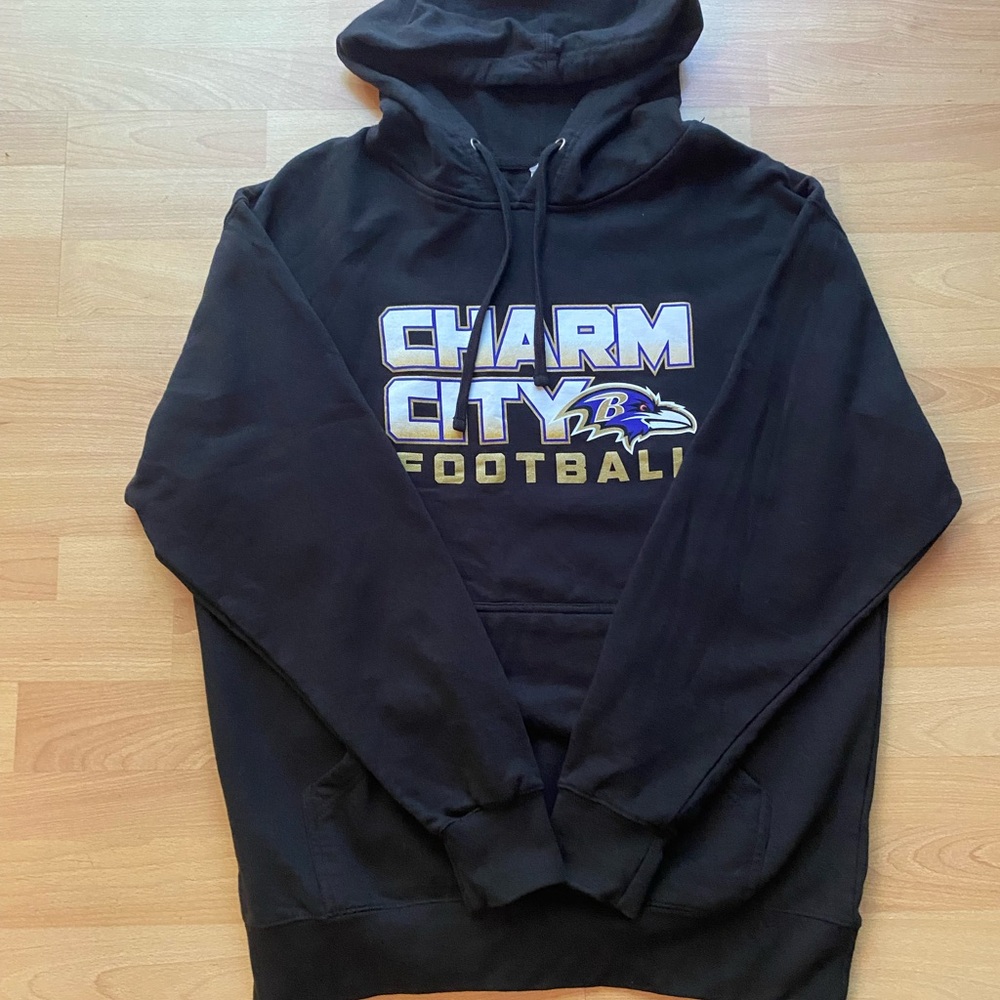SOLD!! Baltimore Ravens Hoodie Charm City Size L